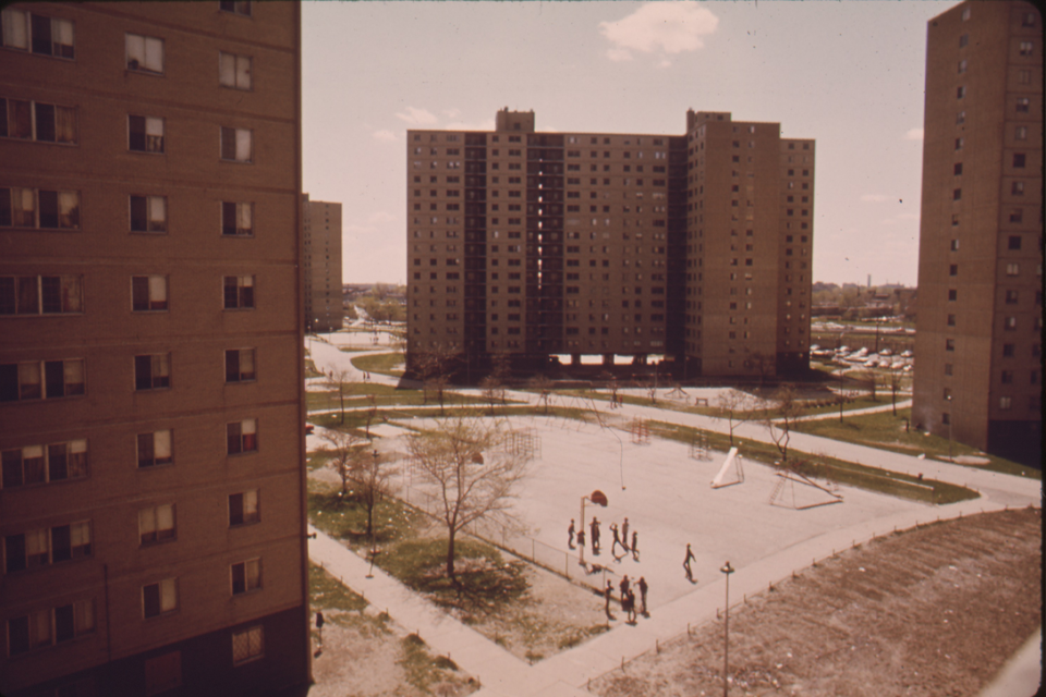 Stateway Gardens high-rise housing projects in Chicago's South Side, 1973 // Photo Credit: John H. White via Wikimedia CC